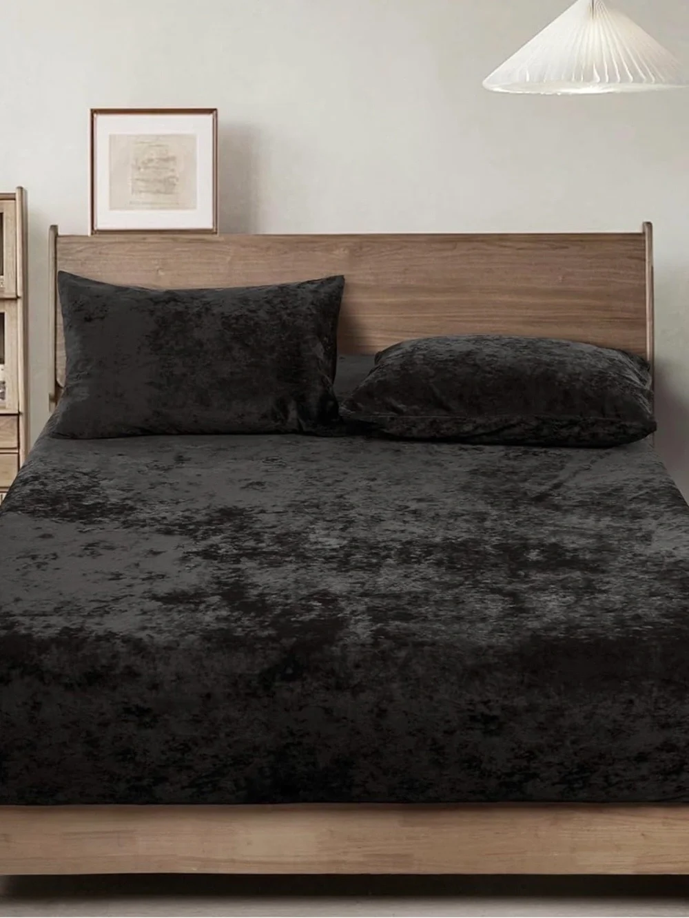 Black Soft Velvet Bedding Sheets - Soft Home Comfort - Picture 4 of 4